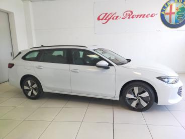 SPOTICAR Volkswagen Passat  Usata - Veicoli Commerciali Diesel Bianco - Reggio Emilia - 502516466_4