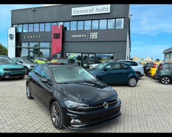 SPOTICAR Volkswagen Polo Vi 5p 1.0 Tsi Comfortline 95cv Usata - Veicoli Commerciali Benzina Nero - Massarosa - 502488082_1