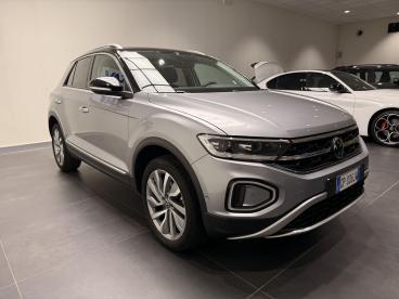 SPOTICAR Volkswagen T-roc 1.5 Tsi Act Style Usata - Suv Benzina Argento - Vigevano - 502407709_3