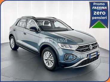 SPOTICAR Volkswagen T-roc 1.0 Tsi Style 110cv Usata - Suv Benzina Grigio - Milano - 502452767_1