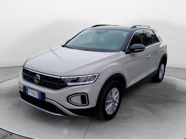 SPOTICAR Volkswagen T-roc I 2022 1.0 Tsi Life 110cv Usata - Suv Benzina Nero - Lancusi - 502477922_1