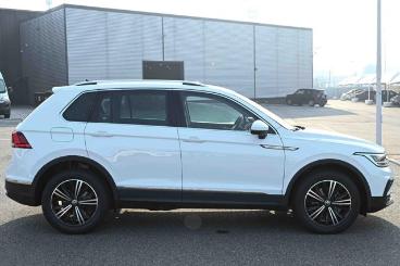 SPOTICAR Volkswagen Tiguan 1.5 Tsi 150cv Dsg Life Usata - Suv Benzina Bianco - Carmagnola - 502244128_4
