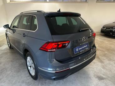 SPOTICAR Volkswagen Tiguan 2.0 Tdi 150 Cv Scr Dsg Life Usata - Suv Diesel Grigio - Avezzano - 502363603_4