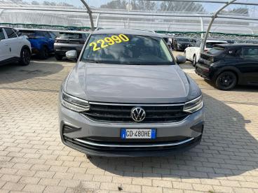 SPOTICAR Volkswagen Tiguan 1.5 Tsi Act Life Usata - Suv Benzina Grigio - Milano - 502411251_2