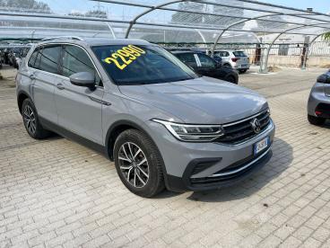 SPOTICAR Volkswagen Tiguan 1.5 Tsi Act Life Usata - Suv Benzina Grigio - Milano - 502411251_3