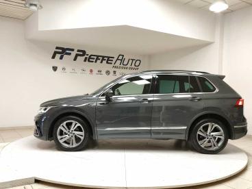 SPOTICAR Volkswagen Tiguan 1.5 Tsi 150 Cv Dsg Act R-line Usata - Suv Benzina Grigio - Teramo - 1202439012_2