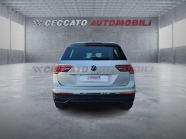 SPOTICAR Volkswagen Tiguan 2.0 Tdi Life 150cv Dsg Usata - Suv Diesel Argento - Albignasego - 502446133_5