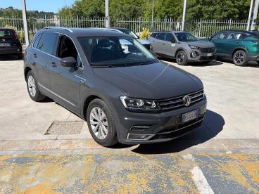 SPOTICAR Volkswagen Tiguan 1.6 Tdi Style 115cv Usata - Suv Diesel Grigio - Ceccano - 1202478247_1