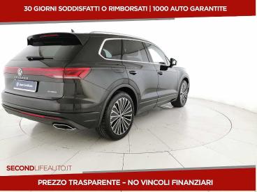 SPOTICAR Volkswagen Touareg 3.0 V6 Tsi Ehybrid Elegance 381cv Auto Usata - Suv Ibrido Nero - San Giovanni Teatino - 1202379730_3