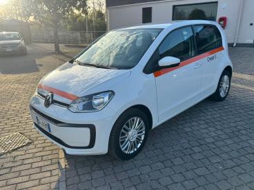 SPOTICAR Volkswagen Up ! 5p 1.0 Evo Move 65cv Usata - Berlina Benzina Bianco - Lancusi - 502457028_1