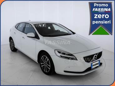 SPOTICAR Volvo V40 D2 Plus 120cv Usata - Station Wagon Diesel Bianco - Milano - 502277495_1