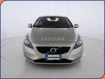 SPOTICAR Volvo V40 D2 Geartronic Business 120 Cv Usata - Station Wagon Diesel Beige - Milano - 502300724_2