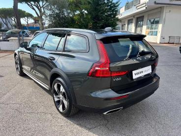 SPOTICAR Volvo V60 2.0 B4 Business Pro Awd Auto Usata - Station Wagon Ibrido Grigio - Rimini - 1202504672_5