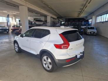 SPOTICAR Volvo Xc40 Xc 40 D3 Geartronic Momentum Usata - Suv Diesel Bianco - Orvieto - 602370196_4