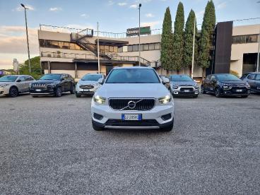 SPOTICAR Volvo Xc40 Xc 40 (2017-->) T2 Geartronic Momentum Pro Usata - Suv Benzina Grigio - Roma - 502389892_5