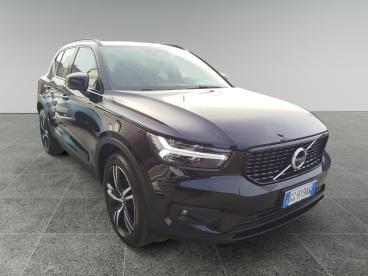 SPOTICAR Volvo Xc40 Xc 40 T3 Geartronic Momentum Usata - Suv Benzina Nero - Grugliasco - 502390486_1