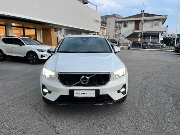 SPOTICAR Volvo Xc40 Xc 40 B3 Automatico Core Usata - Suv Benzina Bianco - Rimini - 1202398858_2