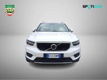 SPOTICAR Volvo Xc40 Xc 40 D3 Momentum Usata - Suv Diesel Bianco - San Giorgio A Liri - 1202430919_2
