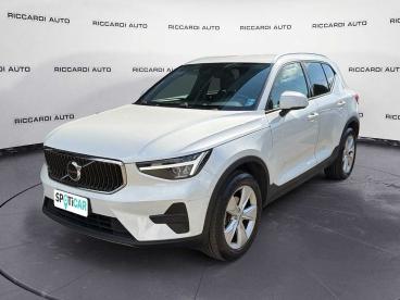 SPOTICAR Volvo Xc40 Xc 40 (2017-->) T2 Automatico Core Usata - Suv Benzina Bianco - Magenta - 1202455717_1