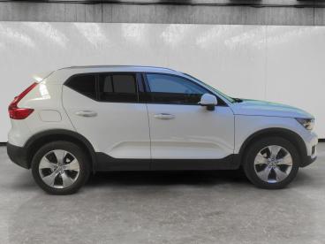 SPOTICAR Volvo Xc40 Xc 40 1.5 T2 Momentum Auto My21 Usata - Suv Benzina Bianco - Cuneo - 502459296_4