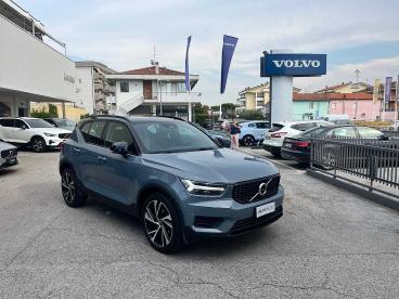 SPOTICAR Volvo Xc40 Xc 40 1.5 T3 R-design 163cv Auto Usata - Suv Benzina Grigio - Rimini - 1202498604_3