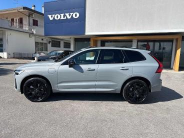 SPOTICAR Volvo Xc60 T6 Plug-in Hybrid Awd Automatico Ultra Black Editi Usata - Suv Benzina Grigio - Rimini - 1202360196_2