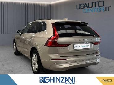 SPOTICAR Volvo Xc60 B4 Automatico Essential Usata - Suv Benzina Grigio - Bergamo - 1202423453_3