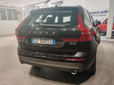 SPOTICAR Volvo Xc60 B4 Automatico Momentum Usata - Suv Ibrido Nero - Grugliasco - 502457707_5