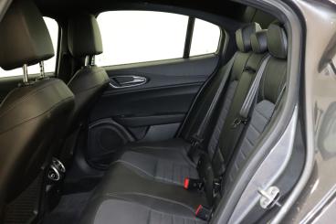 SPOTICAR Alfa Romeo Giulia 2.2 Jtdm 160 At Sprint Occasion - Berline Diesel  - Casablanca - 1200001371_3