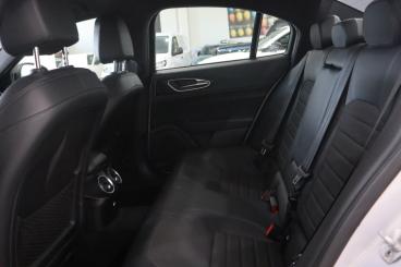 SPOTICAR Alfa Romeo Giulia 2.2 Jtdm 160 At Sprint Occasion - Berline Diesel  - Casablanca - 1200001612_5