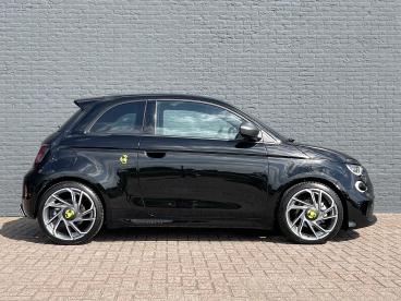 SPOTICAR Abarth 500 500e Turismo 42 Kwh | Soh 95% | 155 Pk | Sportstoelen | Tweedehands - Stadsauto Elektrisch Zwart - Hengelo - 1200299293_5
