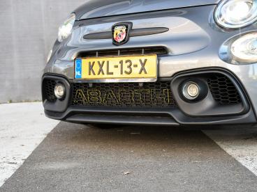 SPOTICAR Abarth 595 Competizione 70th Anniversary 1.4 T-jet 180pk Sabe Tweedehands -  Benzine Grijs - Sittard - 1200303343_3