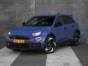 SPOTICAR Abarth 600 600e Scorpionissima 54kwh 282pk Automaat Sperdif | 20'' Tweedehands - Suv Elektrisch Paars - Sittard - 1200268862_1