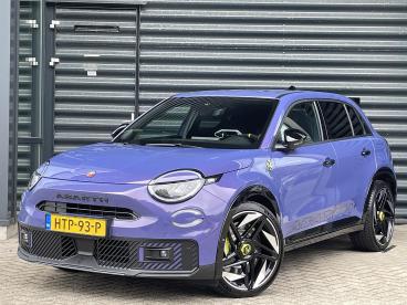 SPOTICAR Abarth 600 600e Scorpionissima 54 Kwh 280 Pk / Uniek / Sabelt Spor Tweedehands - Suv Elektrisch Paars - Almere - 1200274676_1