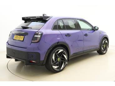 SPOTICAR Abarth 600 600e Scorpionissima 54 Kwh | Sabelt Kuipstoelen | Sperd Tweedehands - Suv Elektrisch Paars - Leeuwarden - 1200289048_2