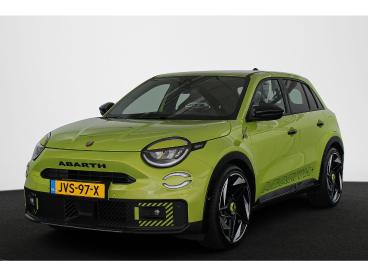 SPOTICAR Abarth 600 600e Scorpionissima 54 Kwh Stoel-voorruitverwarming Key Tweedehands - Suv Elektrisch Groen - Amsterdam - 1200293704_1