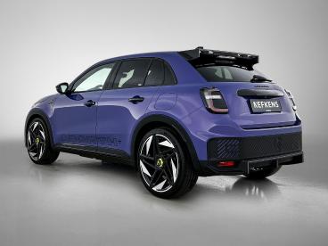SPOTICAR Abarth 600 600e Scorpionissima 54 Kwh | 20 Inch Velgen | Navigatie Tweedehands - Suv Elektrisch Paars - Den Bosch - 1200300357_5