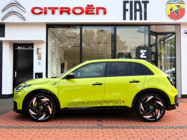 SPOTICAR Abarth 600 600e 600 54kwh 280pk Scorpionissima, Rijklaarprijs | 20 Tweedehands - Suv Elektrisch Groen - Ommen - 1200303212_2