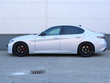 SPOTICAR Alfa Romeo Giulia 280pk Turbo Gme Awd Veloce | Winterpakket | Kerami Tweedehands - Sedan Benzine Wit - De Meern - 1200265972_2