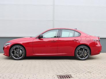 SPOTICAR Alfa Romeo Giulia 2.0 280pk Gme Awd Sprint | Schuifdak | Lederen Bek Tweedehands - Sedan Benzine Rood - De Meern - 1200266874_2