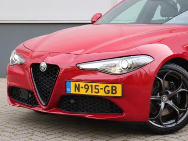 SPOTICAR Alfa Romeo Giulia 200pk Sprint | Navigatie | Winterpack | Lederen Be Tweedehands - Sedan Benzine Rood - De Meern - 1200281541_4