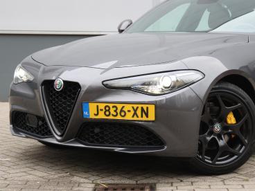 SPOTICAR Alfa Romeo Giulia 200pk Turbo Sprint | Cognac Interieur | Trekhaak | Tweedehands - Sedan Benzine Grijs - De Meern - 1200282888_3