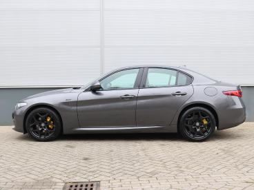 SPOTICAR Alfa Romeo Giulia 200pk Turbo Sprint | Cognac Interieur | Trekhaak | Tweedehands - Sedan Benzine Grijs - De Meern - 1200282888_5