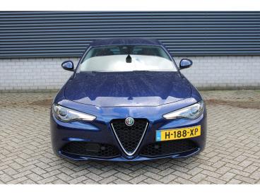 SPOTICAR Alfa Romeo Giulia Super 2.0 Turbo 200pk Automaat I Adaptieve Cruise Tweedehands - Sedan Benzine Blauw - Venlo - 1200292295_3