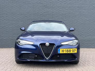 SPOTICAR Alfa Romeo Giulia Super 2.0 Turbo 200pk Automaat I Summerdeal | Adap Tweedehands - Sedan Benzine Blauw - Hengelo - 1200300120_3