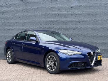SPOTICAR Alfa Romeo Giulia Super 2.0 Turbo 200pk Automaat I Summerdeal | Adap Tweedehands - Sedan Benzine Blauw - Hengelo - 1200300120_4