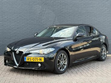 SPOTICAR Alfa Romeo Giulia 2.0t Super | Dealer Onderhouden | All Season Bande Tweedehands - Sedan Benzine Zwart - Hengelo - 1200301614_1