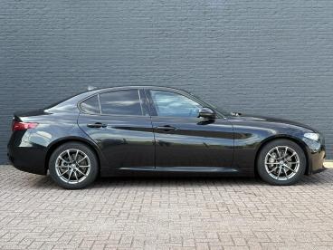 SPOTICAR Alfa Romeo Giulia 2.0t Super | Dealer Onderhouden | All Season Bande Tweedehands - Sedan Benzine Zwart - Hengelo - 1200301614_4