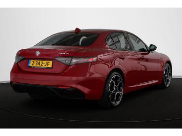 SPOTICAR Alfa Romeo Giulia  Tweedehands - Sedan Benzine Rood - Amsterdam - 1200304025_3