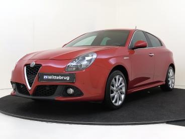 SPOTICAR Alfa Romeo Giulietta 1.4 Turbo Multiair Super | Navigatie | Climate Con Tweedehands - Hatchback Benzine Rood - Den Haag - 1200287837_1